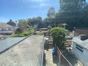 Rear Extension & Garden- click for photo gallery